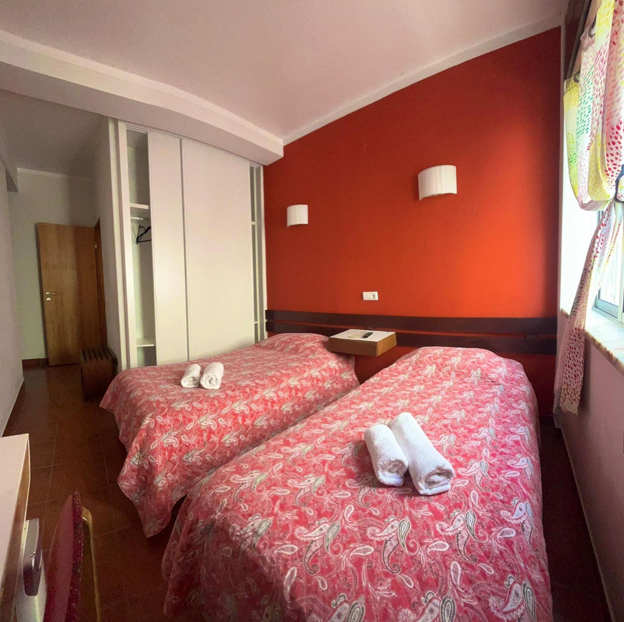 Residencia Aviz Hotel Peniche Ngoại thất bức ảnh
