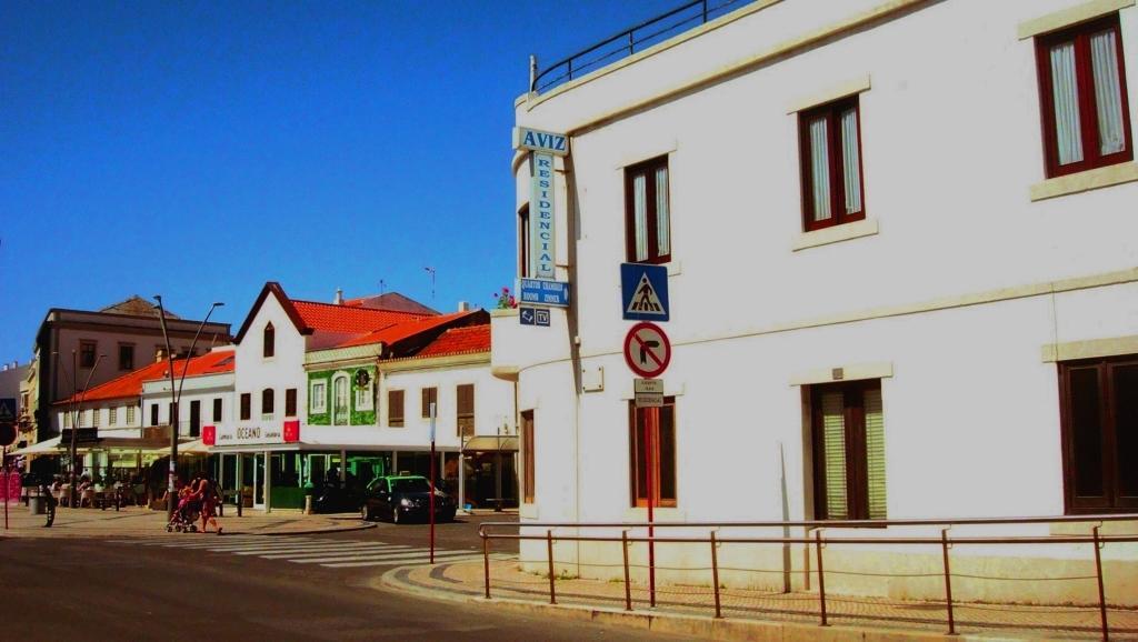 Residencia Aviz Hotel Peniche Ngoại thất bức ảnh